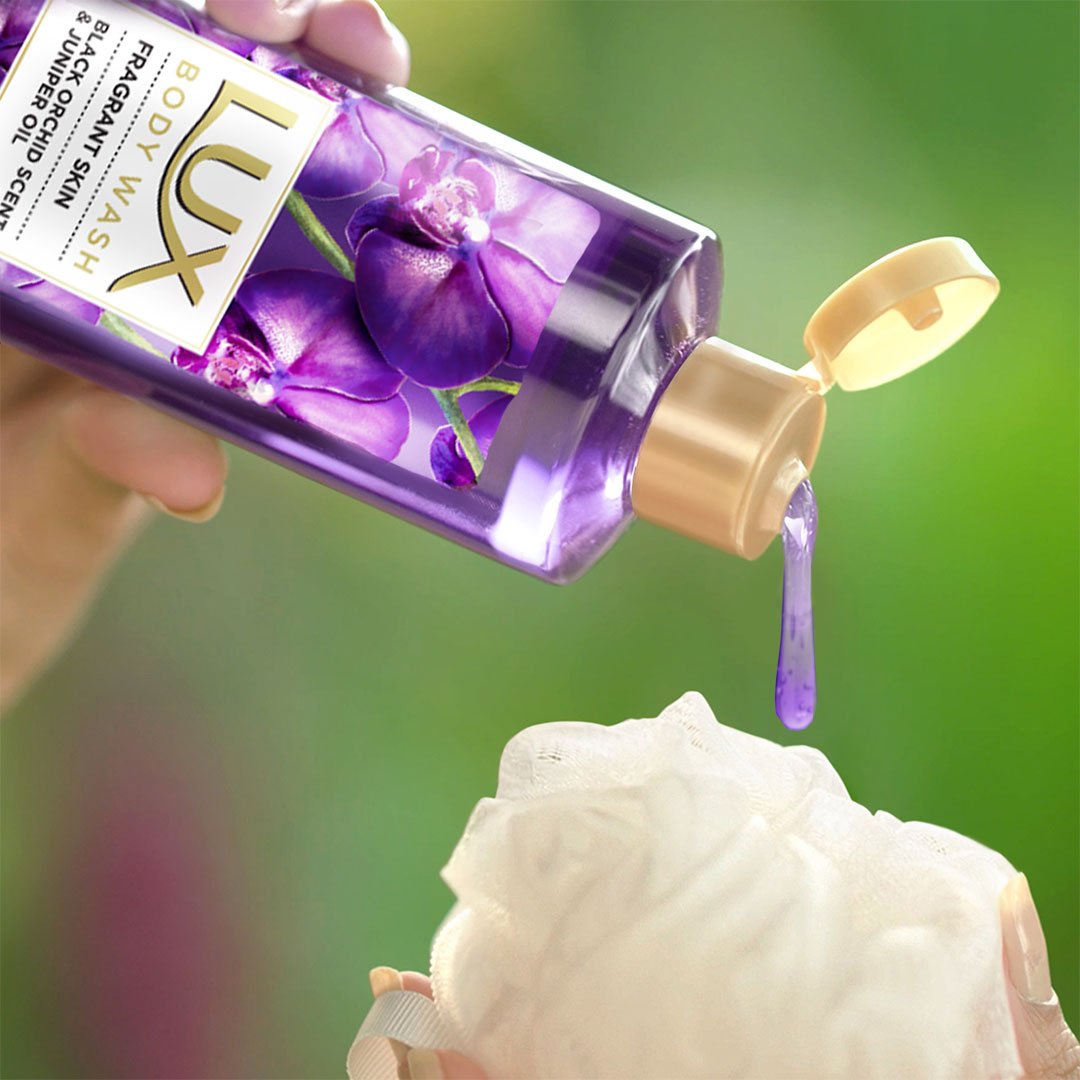 Lux Body Wash Black Orchid Scent & Juniper Oil - Image 3